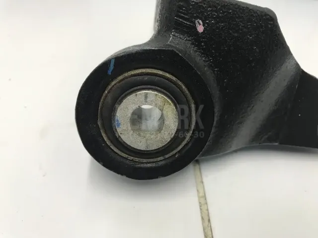 Кронштейн КПП для  Citroen C5 2004-2008