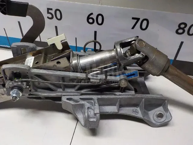 Колонка рулевая для  Ford Kuga 2008-2012