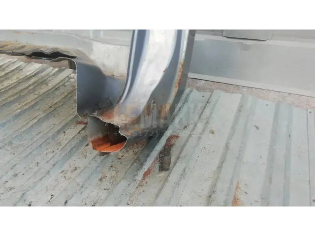 Кузовной элемент