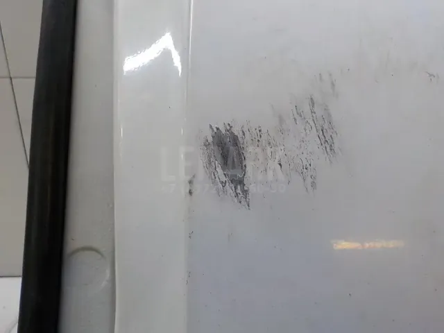 Дверь задняя левая