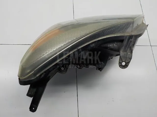 Фара левая для  Chrysler Voyager/Caravan/Town&Country (RT) 2007-2020