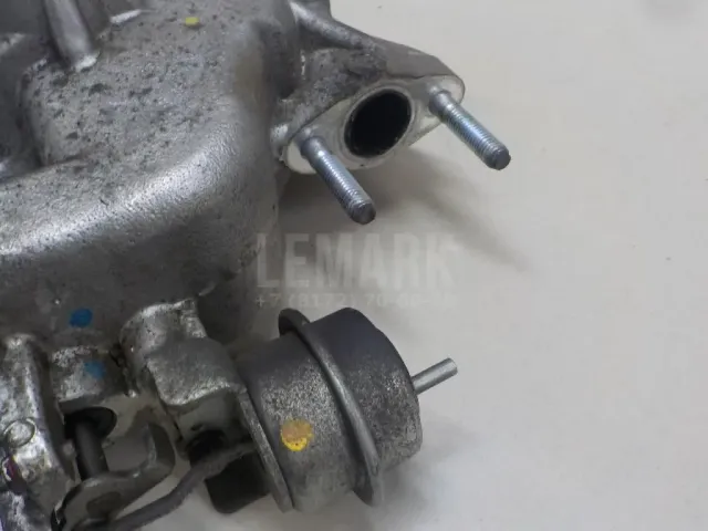 Коллектор впускной для  Ford Focus II 2008-2011