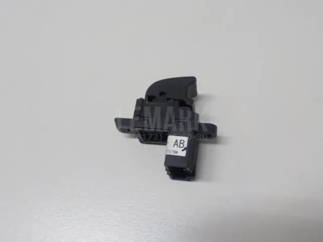 Кнопка стеклоподъемника для  Ford Focus III 2011-2019