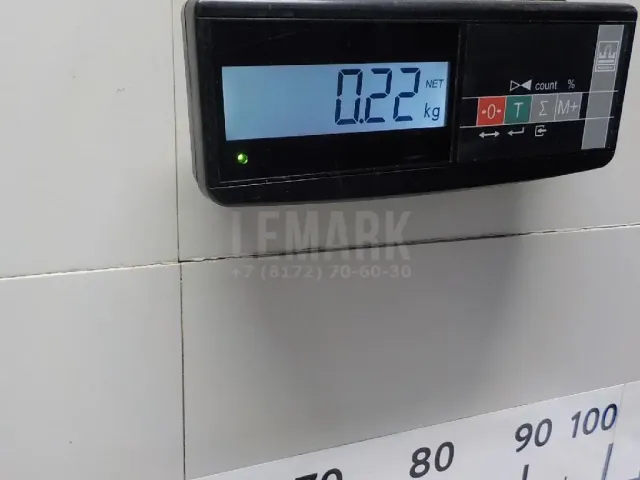 Накладка стекла заднего левого