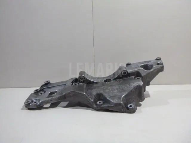 Кронштейн генератора для  Ford Focus II 2008-2011