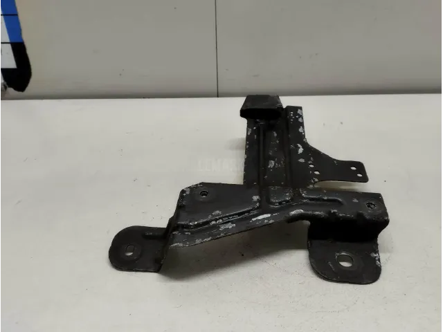 Кронштейн (сопут. товар) для  Ford TRUCK Cargo II 2005