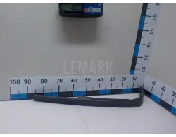 Спойлер переднего бампера правый