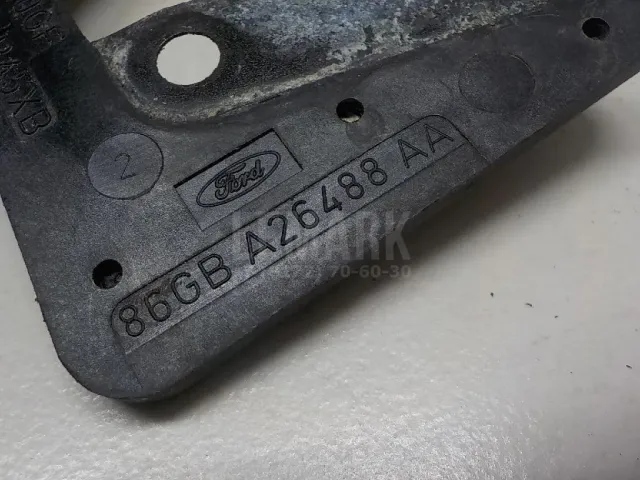 Кронштейн (сопут. товар) для  Ford TRUCK Cargo II 2005