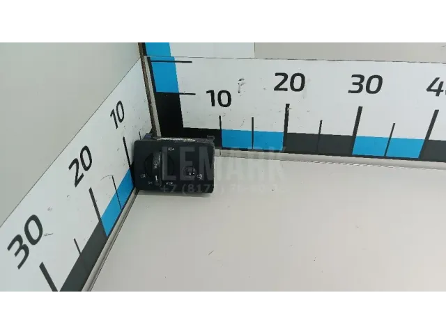 Переключатель света фар