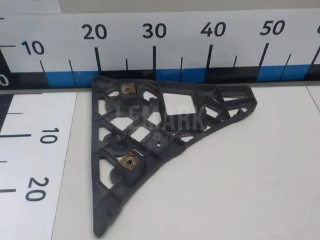 Направляющая переднего бампера левая для  BMW 2-serie F22/F23/F87 2013-2020