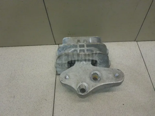 Опора КПП левая для  Fiat Sedici 2007-2014