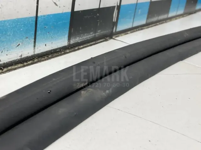 Уплотнитель (внутри) для  BMW i3 (I01) 2013-2022