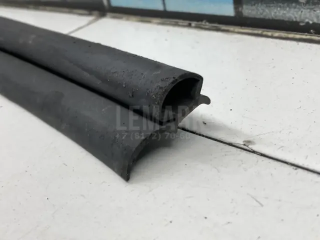 Уплотнитель (внутри) для  BMW i3 (I01) 2013-2022