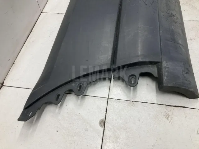 Накладка заднего бампера левая для  Chrysler Grand Voyager/Grand Caravan (RT) 2007-2020