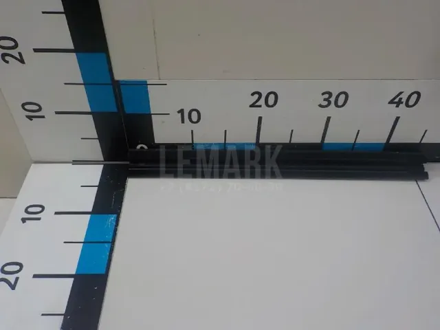 Уплотнитель (внутри) для  Astra HD 8 2005-2011