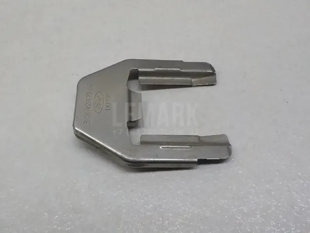 Скоба вставки замка