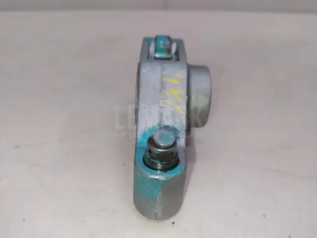Коромысло для  BMW 1-serie E87/E81 2004-2011