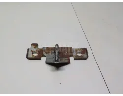 Ответная часть замка капота