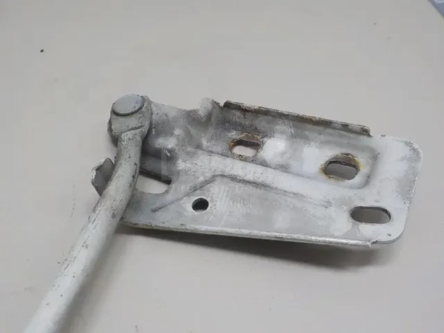 Петля капота левая для  DAF 95 1987-1998