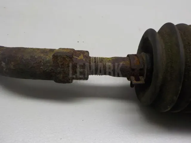 Тяга рулевая
