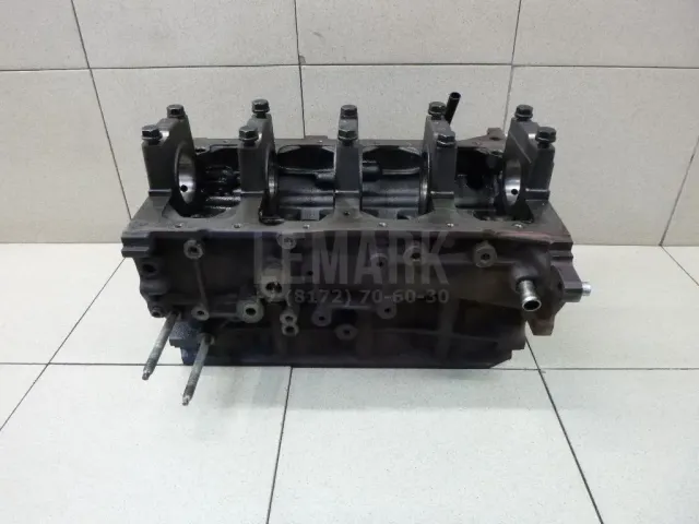 Блок двигателя для  Ford Maverick 2001-2007