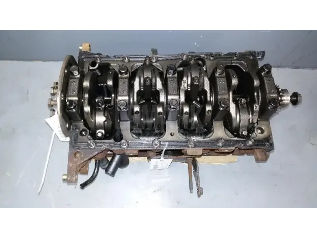 Блок двигателя для  Ford Maverick 2001-2007