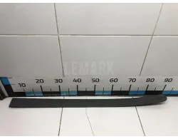 Молдинг задней левой двери