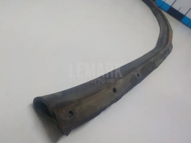 Уплотнитель багажника для  Fiat Croma 1985-1990