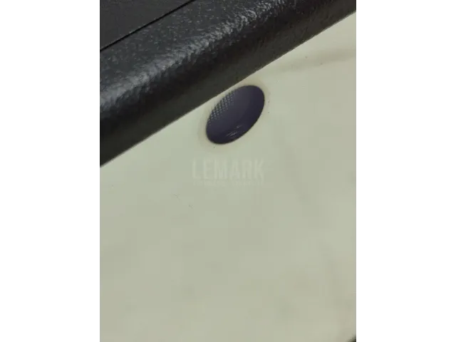 Зеркало заднего вида