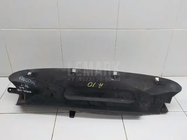 Воздуховод радиатора нижний