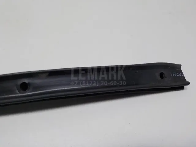Уплотнитель капота для  Geely CK/Otaka 2006-2016