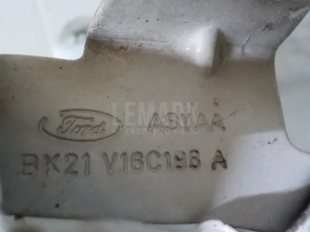 Крыло переднее правое для  BMW X1 E84 2009-2015