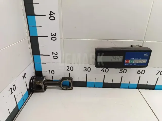 Поршень с шатуном