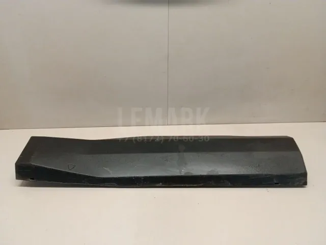 Накладка двери задней правой