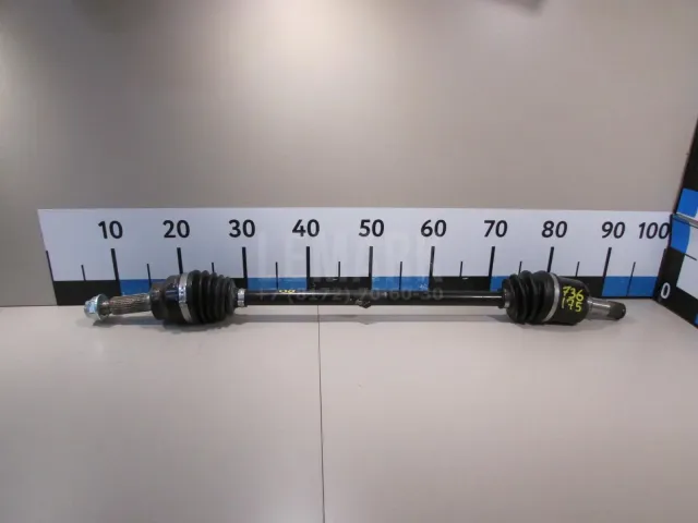 Полуось задняя
