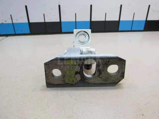 Петля двери задней правой верхняя для  BMW X5 E53 2000-2007