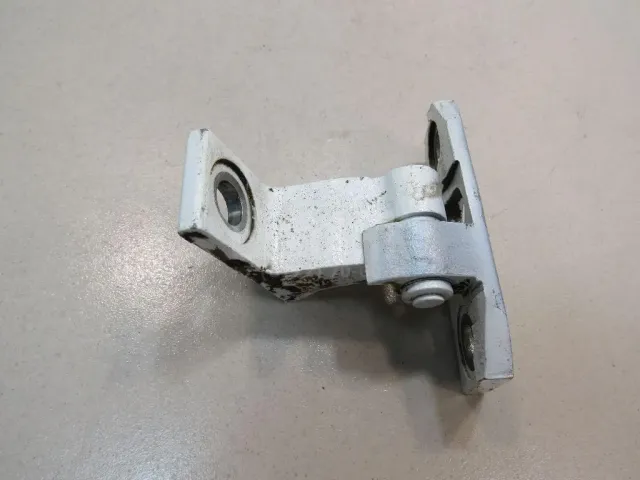 Петля двери задней правой верхняя для  BMW X5 E53 2000-2007
