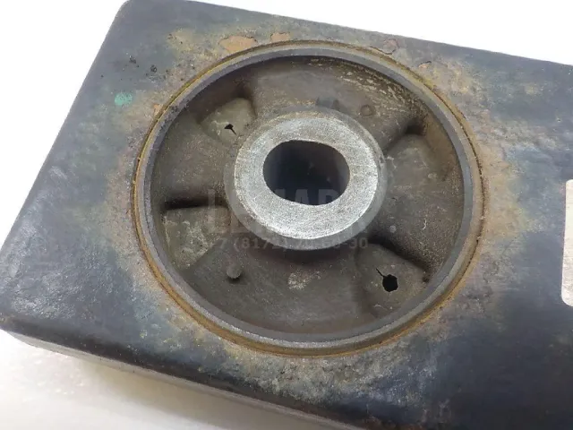 Опора КПП для  Ford Fiesta 0-1989