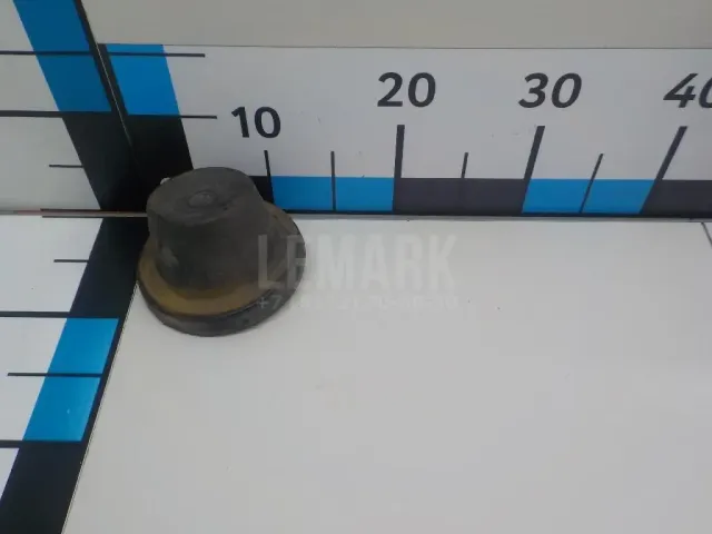 Опора задней пружины нижняя