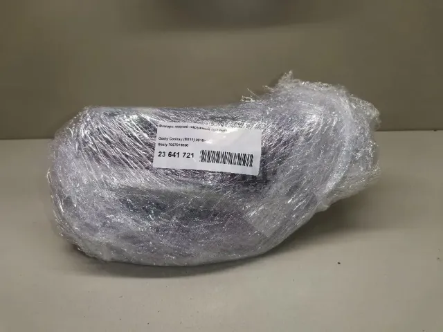 Фонарь задний наружный правый