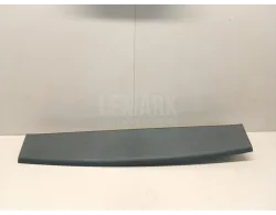 Обшивка двери багажника