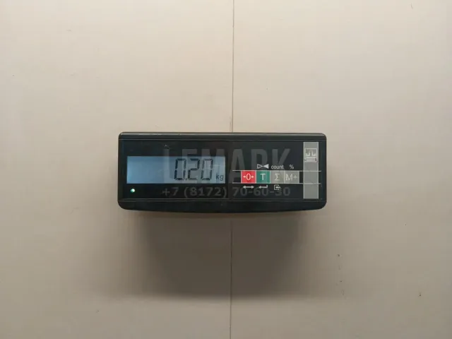 Обшивка двери багажника