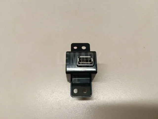 Адаптер USB сетевой для  Citroen Jumpy 2007-2016