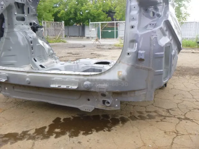 Панель задняя