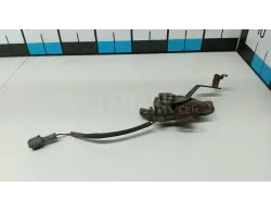 Замок капота