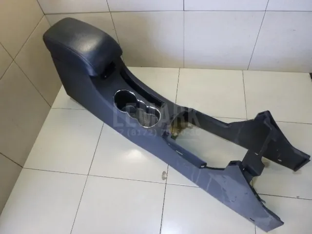 Подлокотник