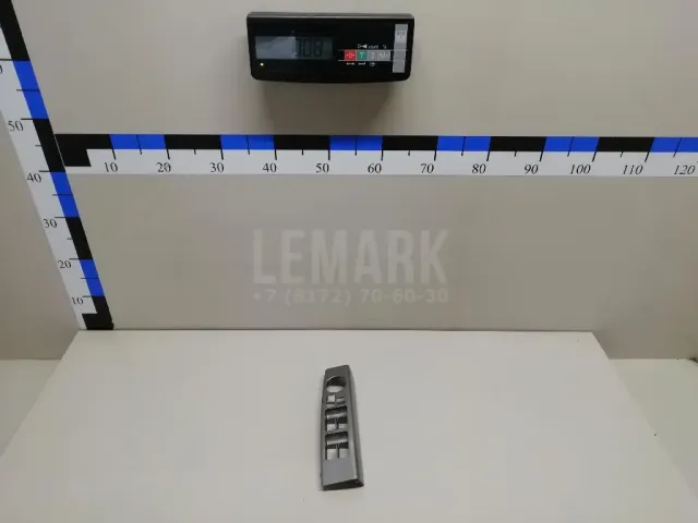 Накладка блока управления стеклоподъемниками