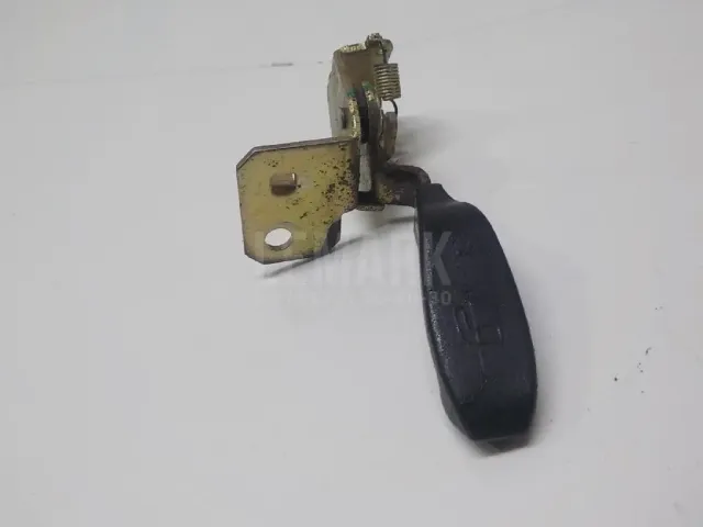 Ручка открывания лючка бензобака