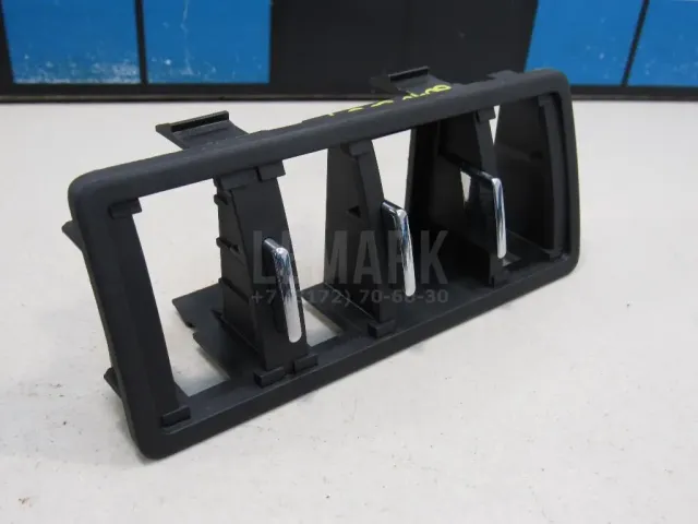 Накладка (кузов внутри) для  Citroen C4 Grand Picasso 2014-2018