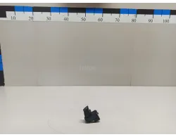 Кнопка стеклоподъемника